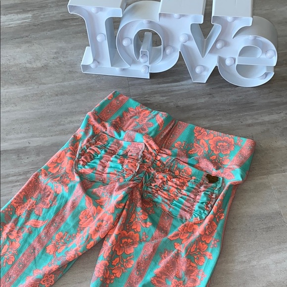 Cute Booty Lounge Pants - Cute Booty Lounge Leggings